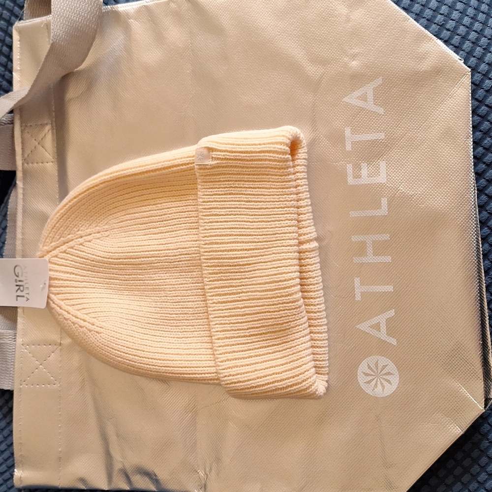 NWT GIRL ATHLETA SOFT PINK CHILL OUT BEANIE OS
